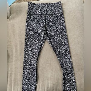 Zyia Black Mosaic Soft n Snug Mid rise 24in Leggings